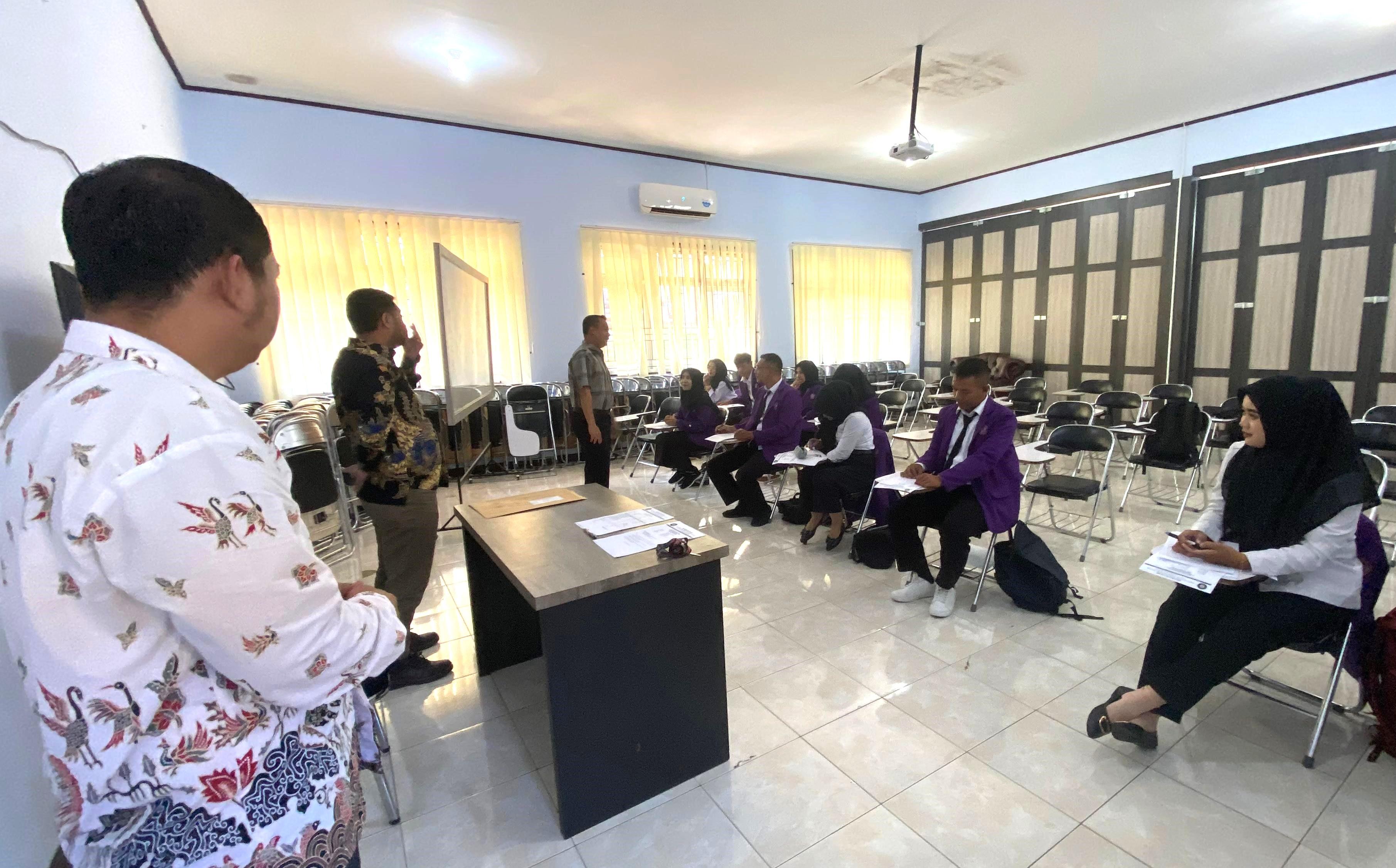 Ujian Tengah Semester (UTS) Genap Kelas Karyawan Tahun Akademik 2024-2025